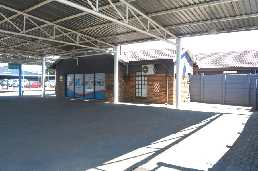 Commercial Property for Sale in Collerville North West